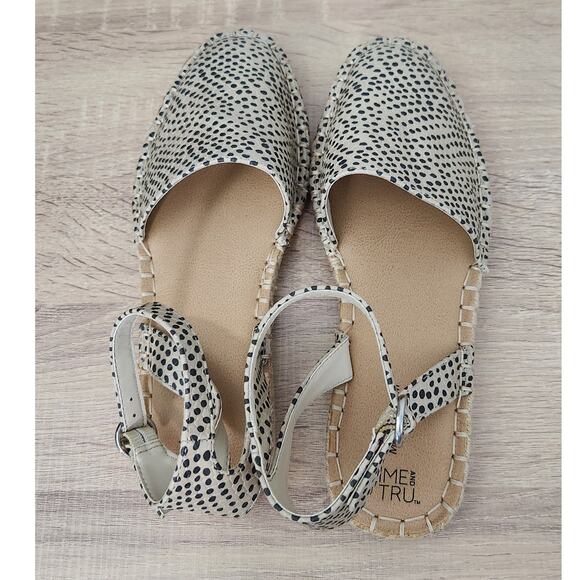 Time and Tru Sz 7 Ankle Strap Espadrille Flat Slip On Sandals Tan w/ Black Dots - Picture 4 of 9